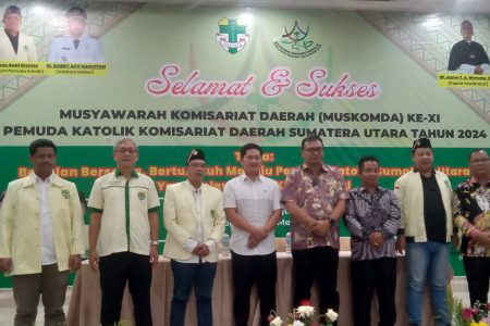 Mushuk pornosida olomon kamming